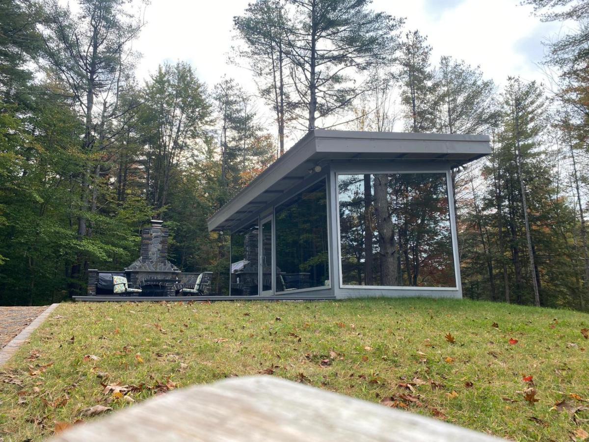 Вилла Vermont Mirror House Guilford Экстерьер фото